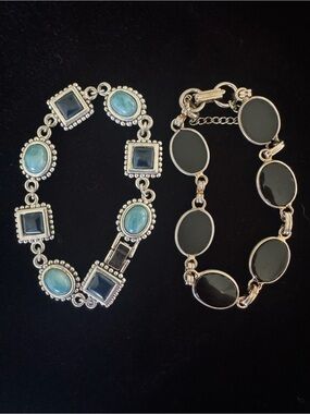 Unsigned Lot of bracelets